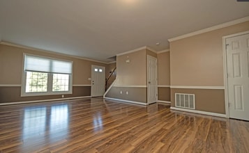 2165 St Clair Ct in Harrisburg, PA - Building Photo - Building Photo