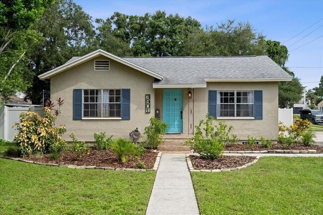 property at 3901 W Swann Ave