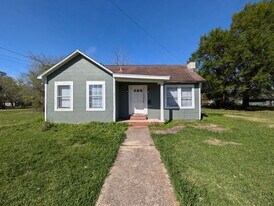 4670 Maddox St in Beaumont, TX - Building Photo