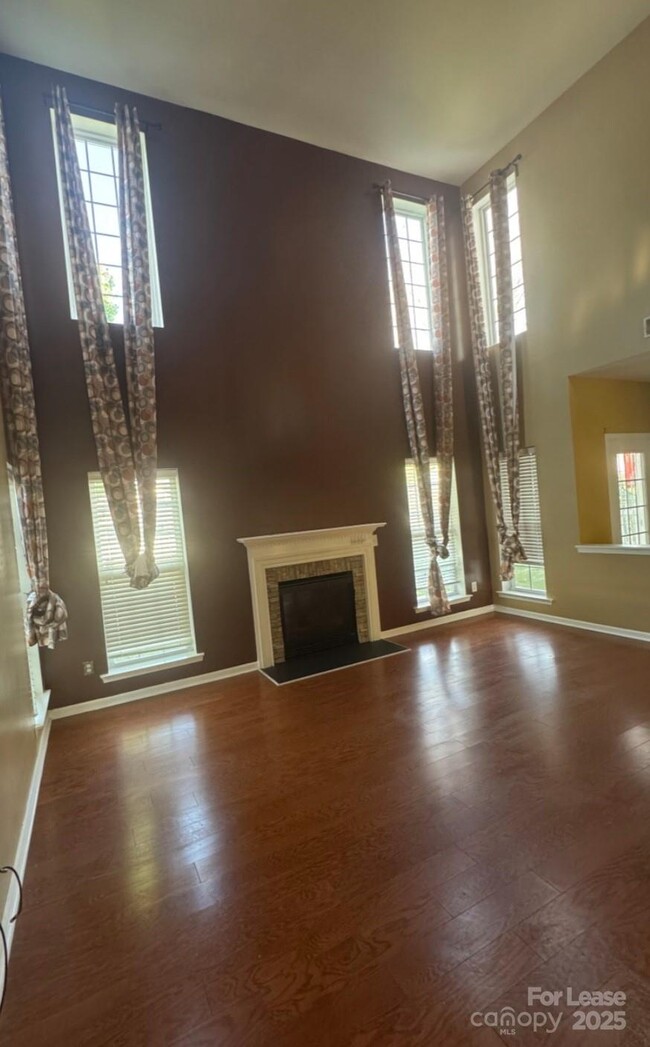 11018 Amherst Glen Dr in Charlotte, NC - Building Photo - Building Photo