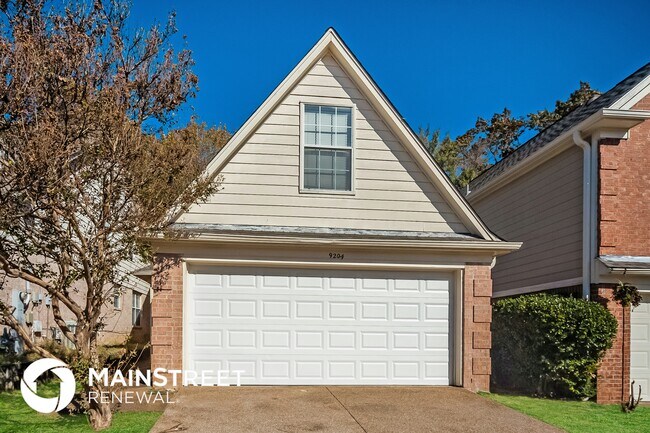 9204 Lazzini Cove in Cordova, TN - Foto de edificio - Building Photo