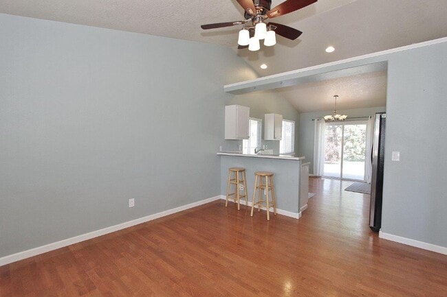 1854 W Mulhuland Ct in Kuna, ID - Building Photo - Building Photo