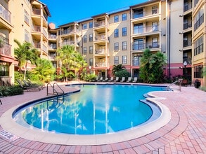 911 N Orange Ave, Unit 441 in Orlando, FL - Building Photo - Building Photo