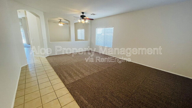 22148 Greenland Park Dr in Maricopa, AZ - Foto de edificio - Building Photo