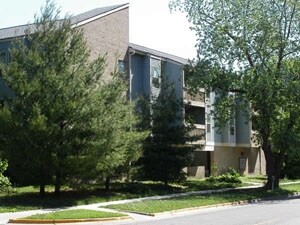 Bailey Apartments in Urbana, IL - Building Photo - Building Photo