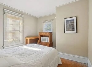 1579 W Race St in St. Paul, MN - Building Photo - Building Photo