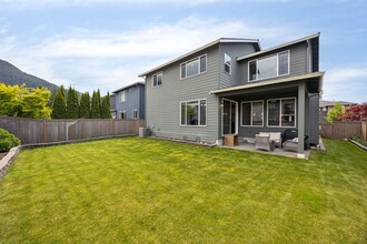 340 Zemp Way NE in North Bend, WA - Building Photo - Building Photo