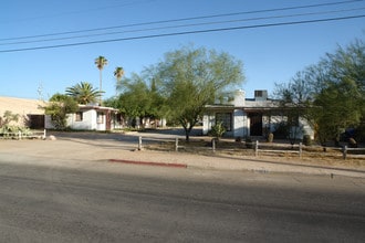 4640-4648 E Fairmount St in Tucson, AZ - Building Photo - Building Photo