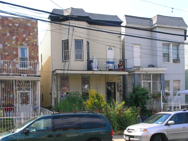 1309 Hoe Ave in Bronx, NY - Foto de edificio - Building Photo