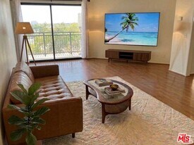 4499 Via Marisol in Los Angeles, CA - Building Photo