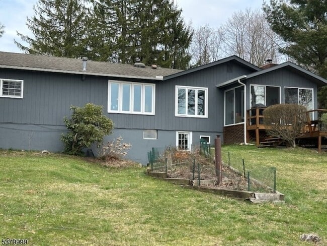 property at 1 Lakeshore Dr W