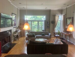 857 N Paulina St, Unit 3 in Chicago, IL - Foto de edificio - Building Photo