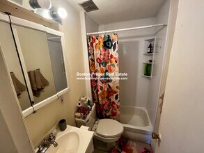 36 Fairfield St, Unit 6 in Boston, MA - Building Photo - Building Photo