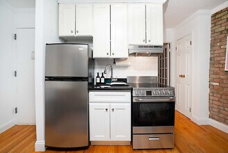 5 Avenue A in New York, NY - Building Photo - Building Photo