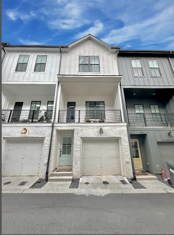 property at 192 Chestnut Cir
