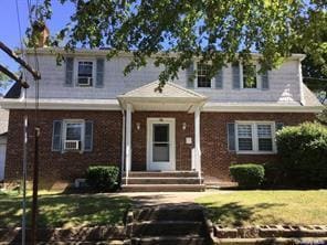 property at 75 Searingtown Rd