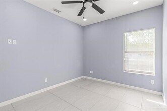 1200 Harrison St, Unit 4 in Alton, TX - Foto de edificio - Building Photo