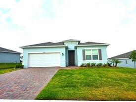 6746 Rumine Cir in Vero Beach, FL - Building Photo