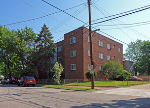 1900 16th St SE in Washington, DC - Building Photo - Building Photo