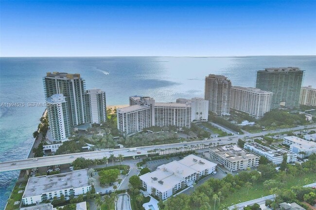 10225 Collins Ave in Bal Harbour, FL - Building Photo - Building Photo