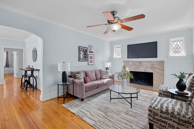 7055 Dartmouth Ave, Unit Unit #1 in University City, MO - Building Photo - Building Photo