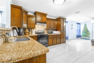 2216 Llano Grande Ln in Edinburg, TX - Building Photo - Building Photo