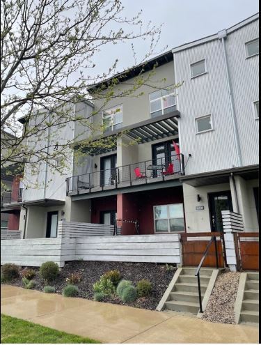 property at 4708 S Jordan Pkwy W