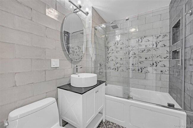 4-74-74 48th Ave in Queens, NY - Building Photo - Building Photo
