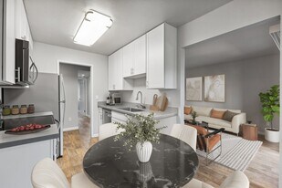 Villa Palms Apartment Homes in Livermore, CA - Building Photo