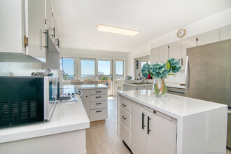 782 Groton Long Point Rd in Groton, CT - Building Photo - Building Photo
