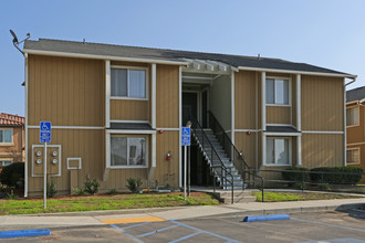 Pixley Apartments in Pixley, CA - Building Photo - Building Photo