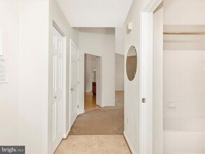 501 Patton Cir, Unit M in Frederick, MD - Building Photo - Building Photo