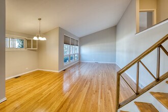 3131 Hill Ln in Wilmette, IL - Building Photo - Building Photo