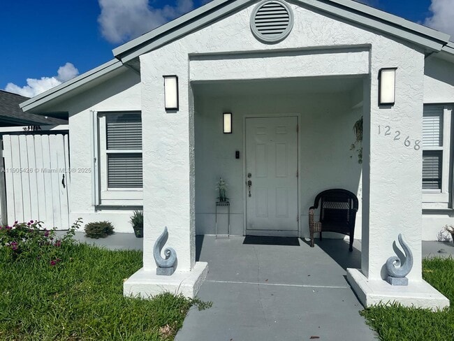12268 SW 202nd St in Miami, FL - Building Photo - Building Photo