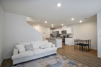 9911 Dandelion Hls St in Las Vegas, NV - Building Photo - Building Photo