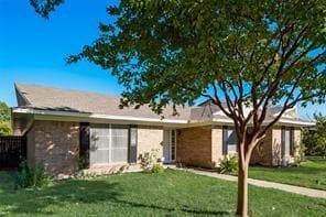 1110 Doss Dr in Garland, TX - Building Photo - Building Photo