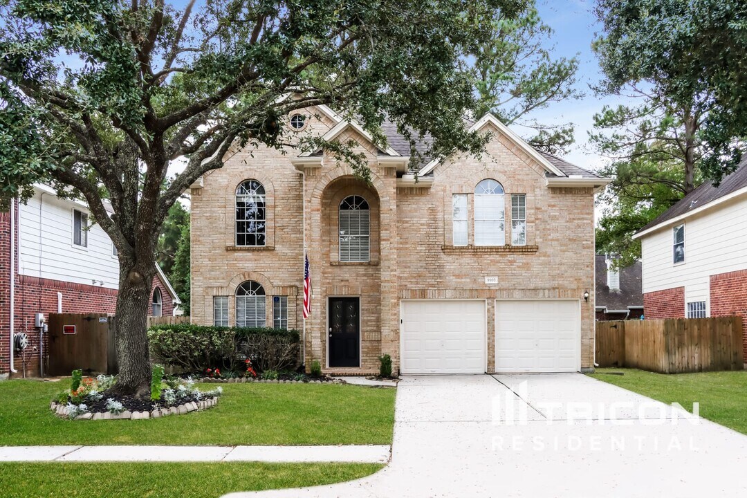 9003 Cypress Square Dr in Spring, TX - Building Photo