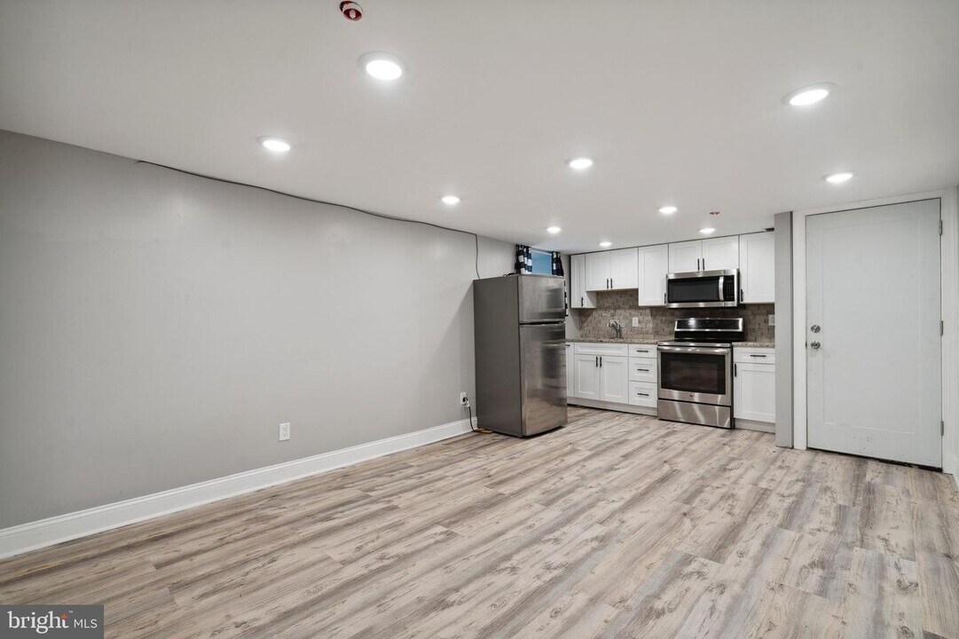 2108 E Chelten Ave Photo