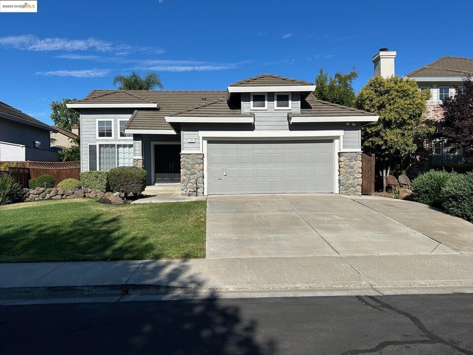 63 Goldmeadow Ct in Brentwood, CA - Building Photo