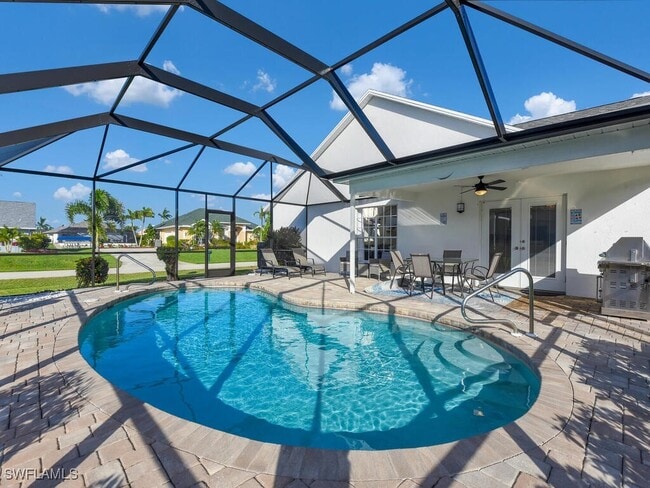 4108 SW 23rd Ave in Cape Coral, FL - Foto de edificio - Building Photo