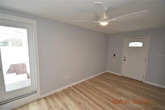 1254 Grove St, Unit B in Clearwater, FL - Building Photo - Building Photo
