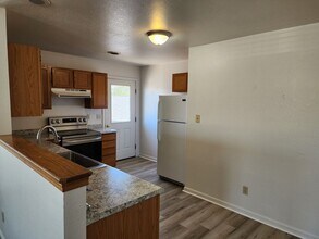 110 N 11th Ave in Belgrade, MT - Building Photo - Building Photo