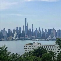 941 JFK Blvd E in Weehawken, NJ - Building Photo