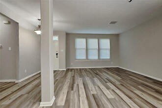 4031 Echo Mountain Dr in Houston, TX - Building Photo - Building Photo