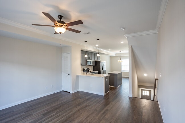 Allen Rd - 3350 in Clarksville, TN - Building Photo - Interior Photo