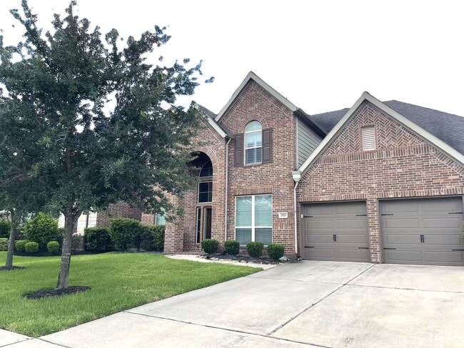property at 20323 Mary Point Ln