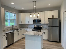 300 Lower Creek Rd, Unit 5 in Ithaca, NY - Building Photo