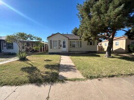 2211 26th St in Lubbock, TX - Building Photo