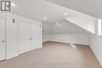 5 Killarney Rd in Toronto, ON - Building Photo - Building Photo