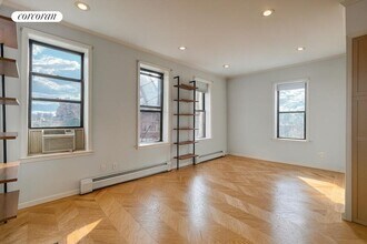 206 E 124th St in New York, NY - Building Photo - Building Photo